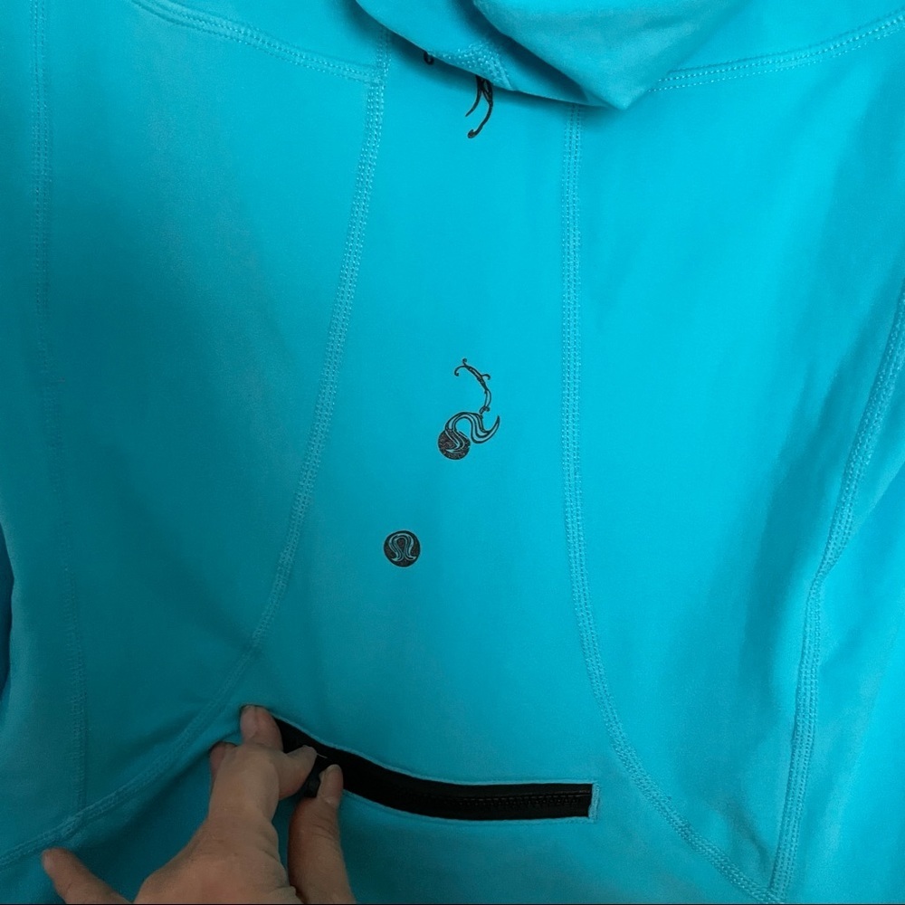 Lululemon sweater - Picture 5 of 8
